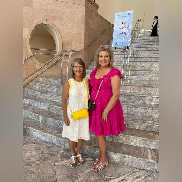 Meet your Posher, Stacy - Picture 6 of 9